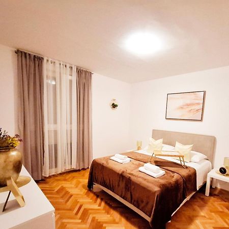 Apartman Golden Star Σπλιτ Εξωτερικό φωτογραφία